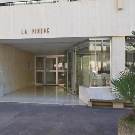 Apartment Pinede